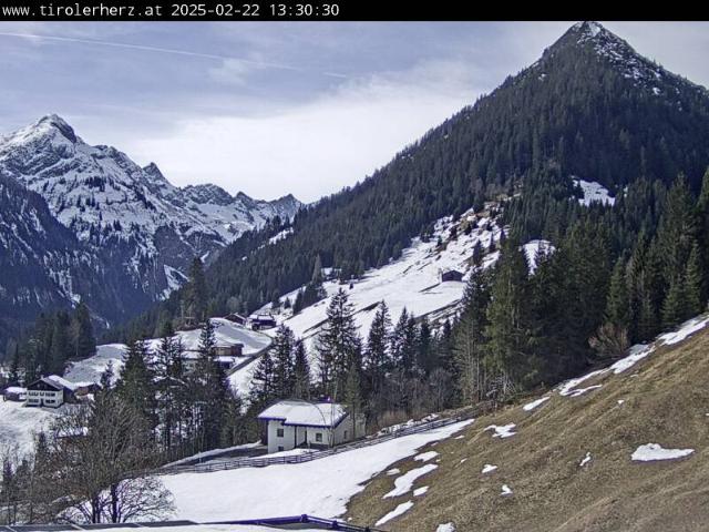 WebCam showing current Snow conditions in Bach