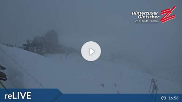 WebCam showing current Snow conditions in Hintertux