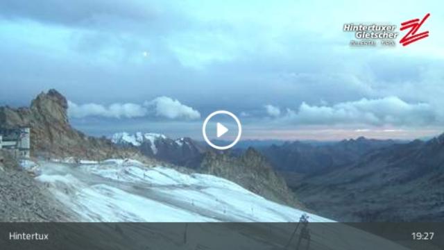 WebCam showing current Snow conditions in Hintertux