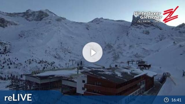 WebCam showing current Snow conditions in Hintertux