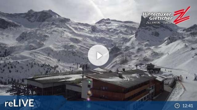 WebCam showing current Snow conditions in Hintertux