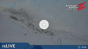 WebCam showing current Snow conditions in Hintertux, ©wtvthmb.feratel.com