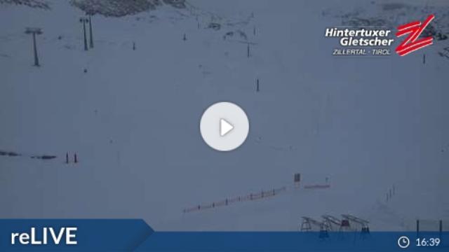 WebCam showing current Snow conditions in Hintertux