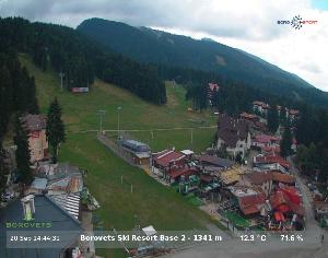 WebCam showing current Snow conditions in Borovets, ©null