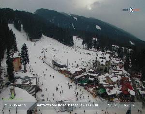 WebCam showing current Snow conditions in Borovets, ©null