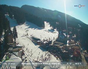 WebCam showing current Snow conditions in Borovets, ©null