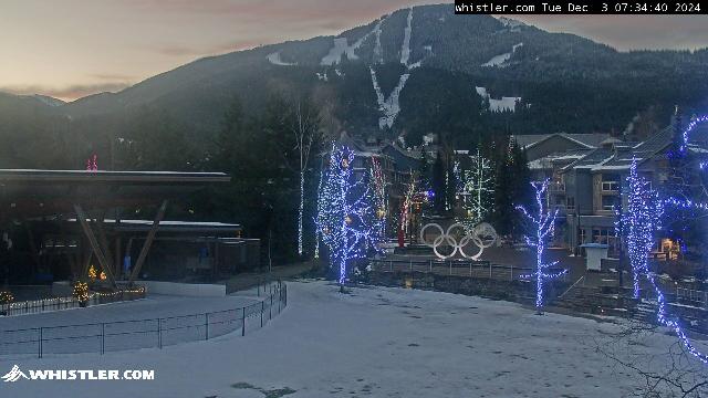 WebCam showing current Snow conditions in Whistler Blackcomb