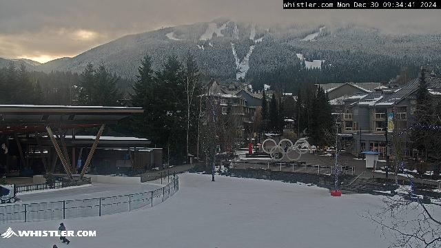 WebCam showing current Snow conditions in Whistler Blackcomb