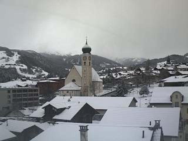 WebCam showing current Snow conditions in Disentis Sedrun