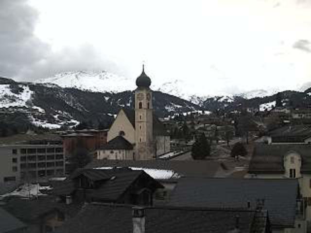 WebCam showing current Snow conditions in Disentis Sedrun