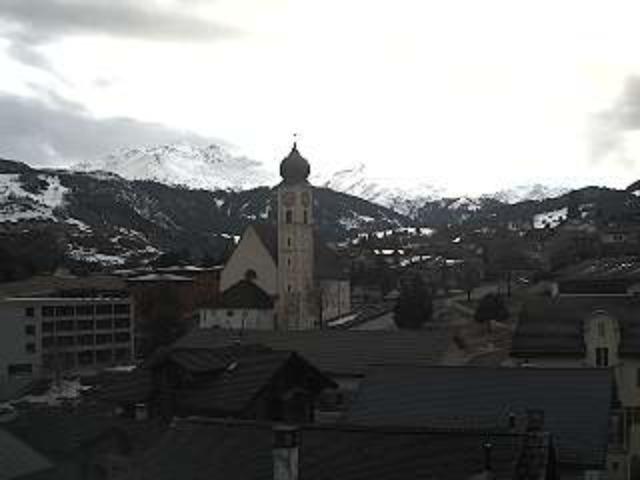 WebCam showing current Snow conditions in Disentis Sedrun