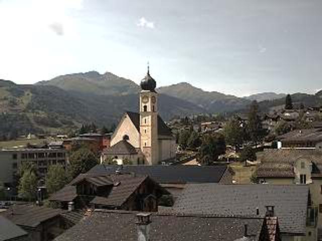 WebCam showing current Snow conditions in Disentis Sedrun