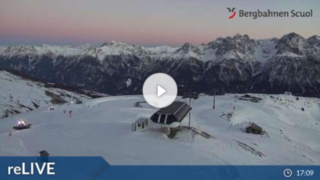 WebCam showing current Snow conditions in Scuol