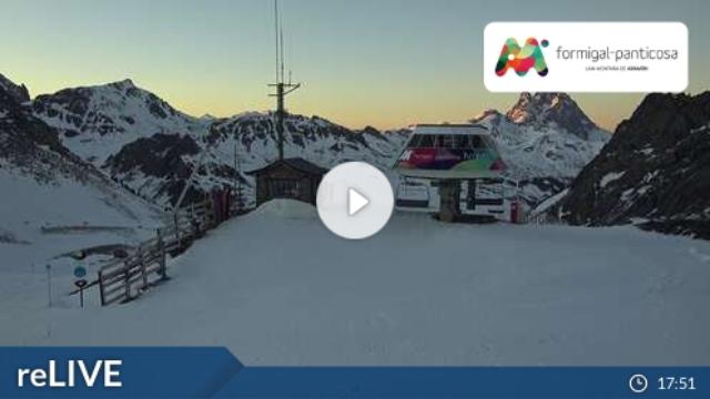 WebCam showing current Snow conditions in Formigal