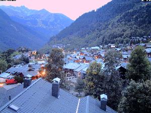 WebCam showing current Snow conditions in Champagny en Vanoise, ©www.trinum.com