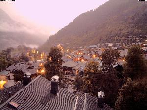 WebCam showing current Snow conditions in Champagny en Vanoise, ©www.trinum.com