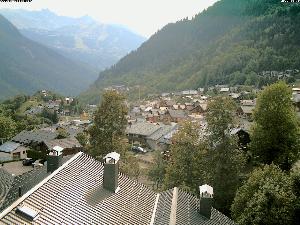 WebCam showing current Snow conditions in Champagny en Vanoise, &copy;www.trinum.com