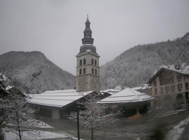 WebCam showing current Snow conditions in La Clusaz