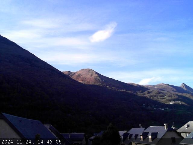 WebCam showing current Snow conditions in Luz Ardiden