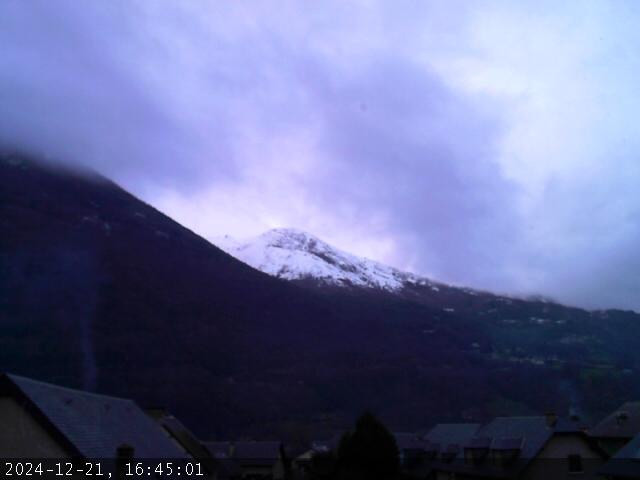 WebCam showing current Snow conditions in Luz Ardiden