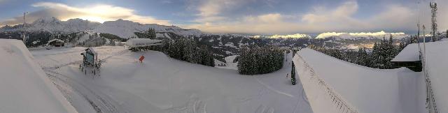 WebCam showing current Snow conditions in Megève