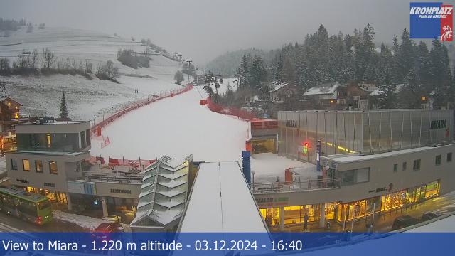 WebCam showing current Snow conditions in Bruneck-Kronplatz