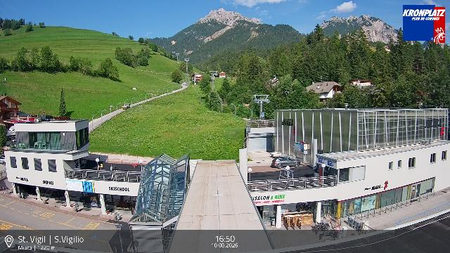 WebCam showing current Snow conditions in Bruneck-Kronplatz